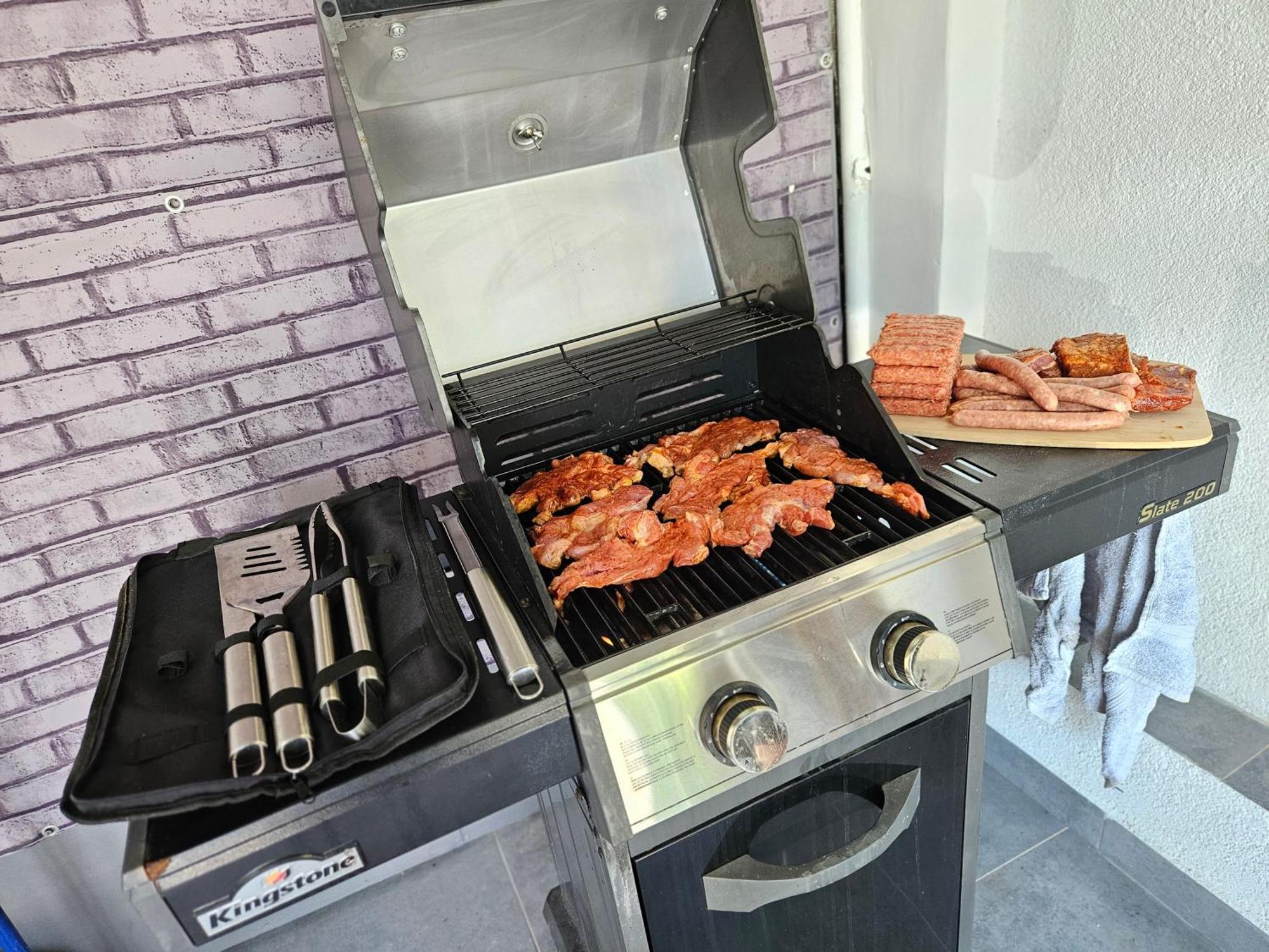 Apartman Selce Exteriör bild